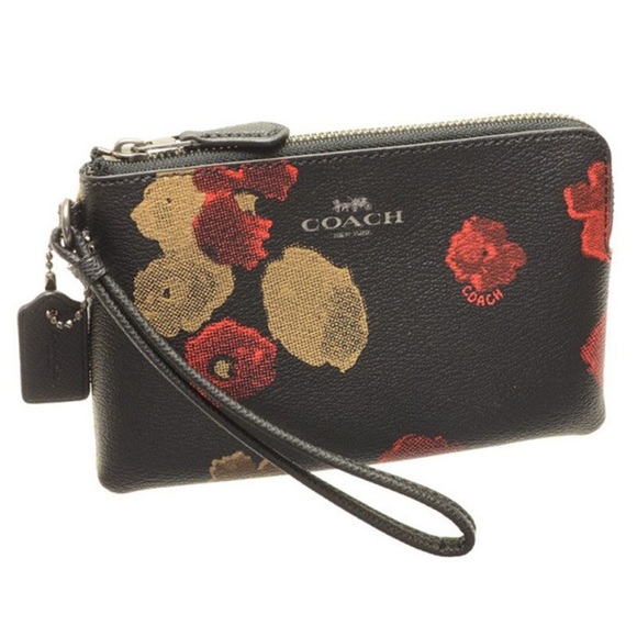 Coach flower  wristlet - Picture 3 of 6
